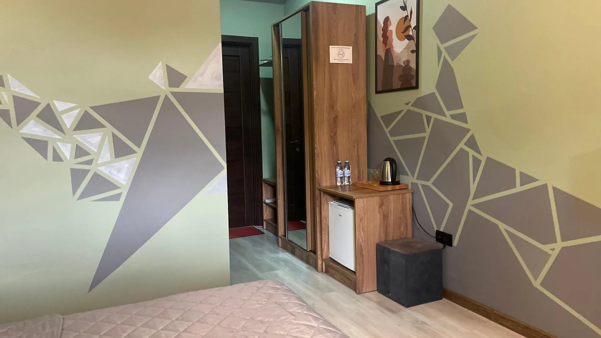 Hotel Graf T Tbilisi 3*,