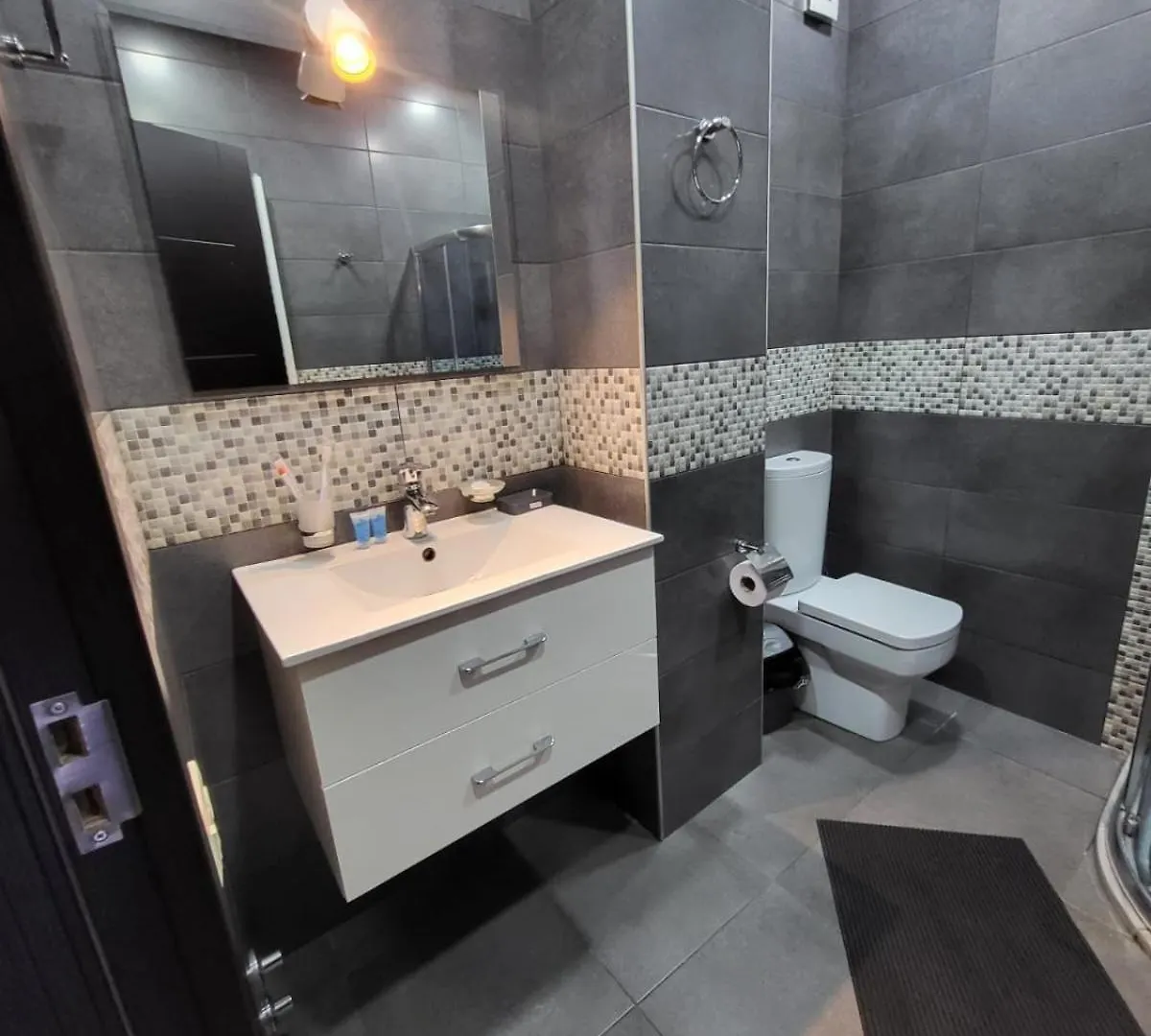 Hotel Graf T Tbilisi 3*,